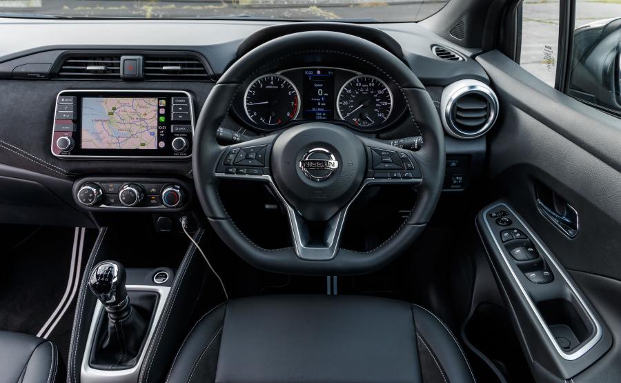 Торпедо Nissan Micra N-Sport (K14) 2019 года  (UK) (фото 19 из 19)